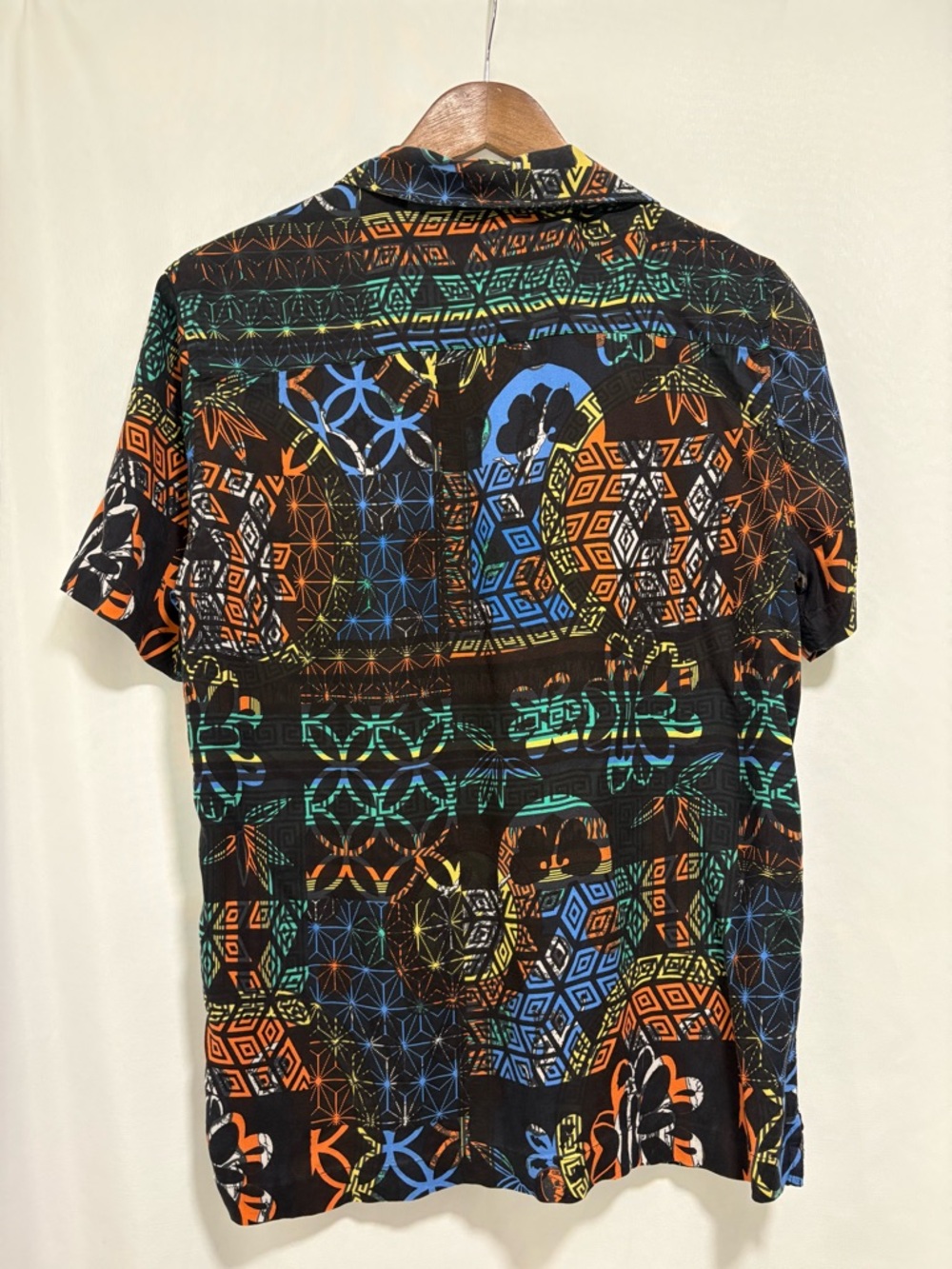 Topman Men’s Tropical Tribal Print Camp Shirt Size Small - Picture 3 of 7